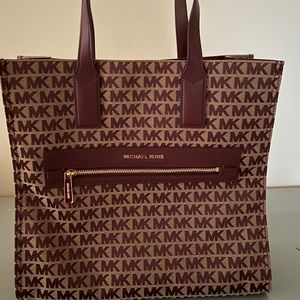 (NWT) MK Kenley Large Tote